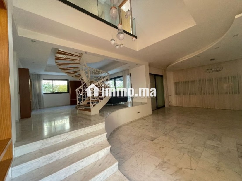 Location villa avec piscine sur hay riad - Location Immobilier - Rabat - photo 7