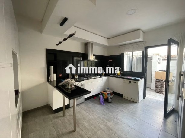 location-villa-avec-piscine-sur-hay-riad-big-4