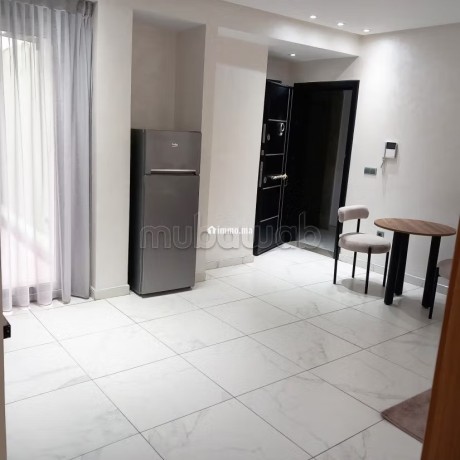 studio-neuf-meuble-en-plein-coeur-de-maarif-big-9