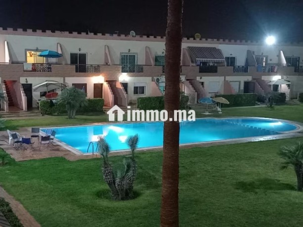 appartement-avec-piscine-big-0