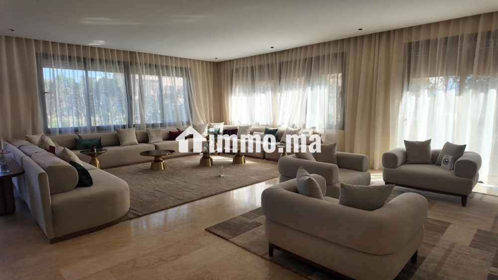 Villa 4 chambres avec cours Anglaise 4 salons et Piscine Privée 330 m² - Vente Immobilier - Marrakech - photo 5