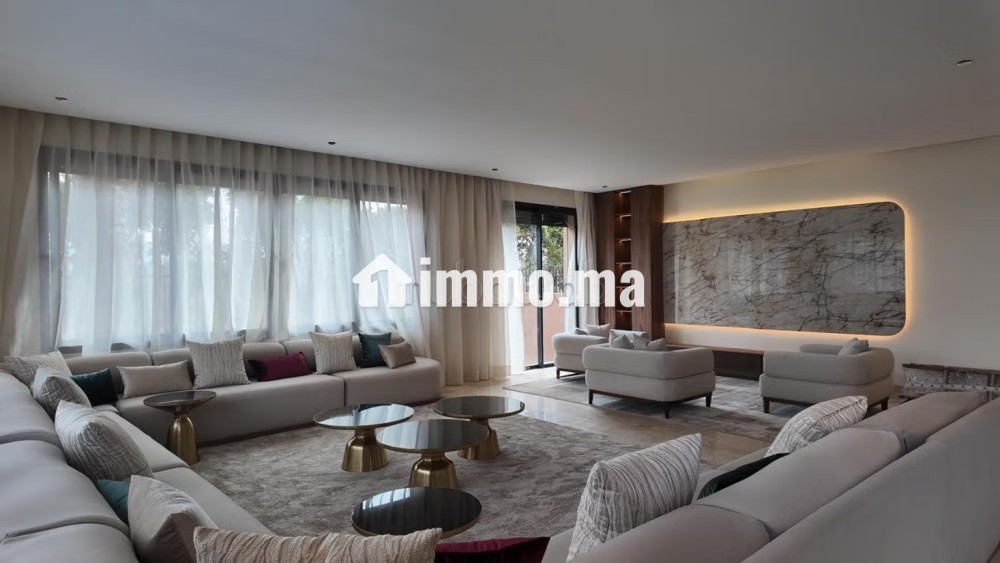 Villa 4 chambres avec cours Anglaise 4 salons et Piscine Privée 330 m² - Vente Immobilier - Marrakech - photo 6
