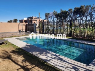 Villa 4 chambres avec cours Anglaise 4 salons et Piscine Privée 330 m² - Villa à vendre - Marrakech