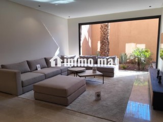 Villa 4 chambres avec cours Anglaise 4 salons et Piscine Privée 330 m² - Villa à vendre - Marrakech