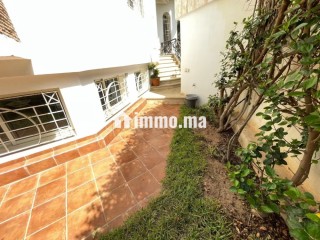 Belle Villa à vendre de 280m2 à Founti - Villa à vendre - Agadir