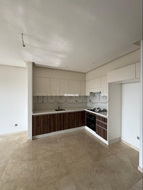 Superbe appartement à vendre à Souissi. Surface totale 73 m². Double vitrage et porte blindée - Vente Immobilier - Rabat - photo 3
