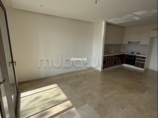 Superbe appartement à vendre à Souissi. Surface totale 73 m². Double vitrage et porte blindée - Appartement à vendre - Rabat