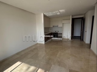 Superbe appartement à vendre à Souissi. Surface totale 73 m². Double vitrage et porte blindée - Appartement à vendre - Rabat