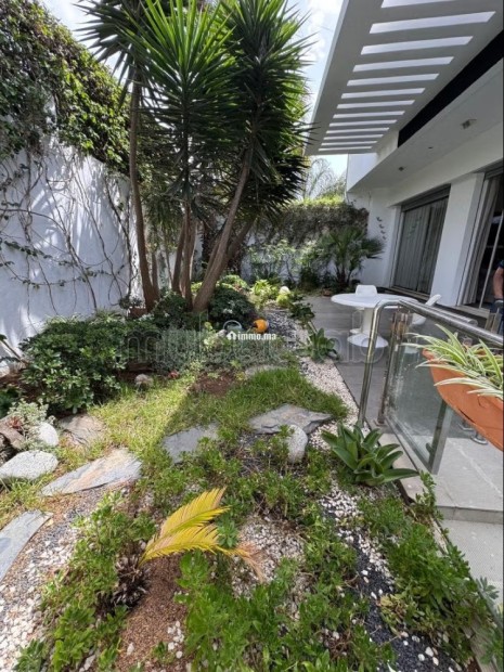 Magnifique villa à vendre à Ain Diab.
Surface de 450 m².
Bien meublé - Vente Immobilier - Casablanca - photo 8