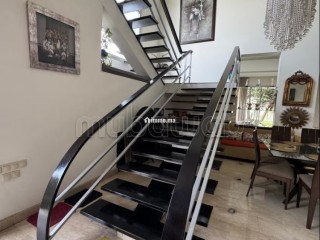 Magnifique villa à vendre à Ain Diab.
Surface de 450 m².
Bien meublé - Villa à vendre - Casablanca