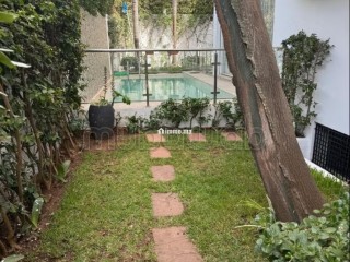 Magnifique villa à vendre à Ain Diab.
Surface de 450 m².
Bien meublé - Villa à vendre - Casablanca