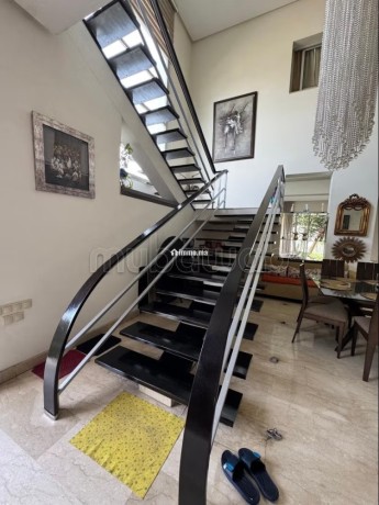 magnifique-villa-a-vendre-a-ain-diab-surface-de-450-m2-bien-meuble-big-11