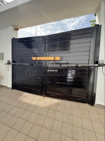 magnifique-villa-a-vendre-a-ain-diab-surface-de-450-m2-bien-meuble-big-16