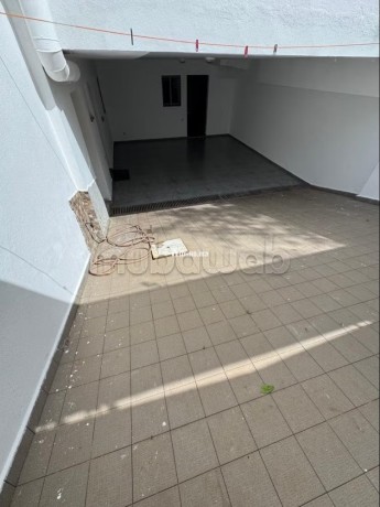 magnifique-villa-a-vendre-a-ain-diab-surface-de-450-m2-bien-meuble-big-17