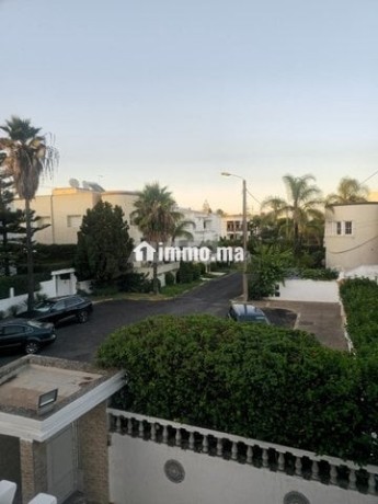 magnifique-etage-de-villa-a-louer-big-1