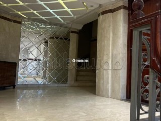 Appartement rénové vide en location usage bureau - Appartement à louer