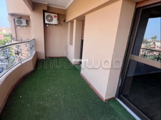 Appartement rénové vide en location usage bureau - Appartement à louer
