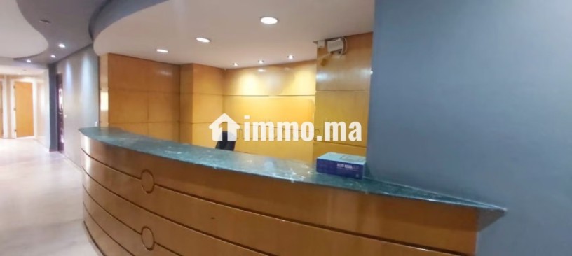 beaux-bureaux-a-louer-a-bourgogne-ouest-surface-totale-150-m2-systeme-de-climatisation-big-8