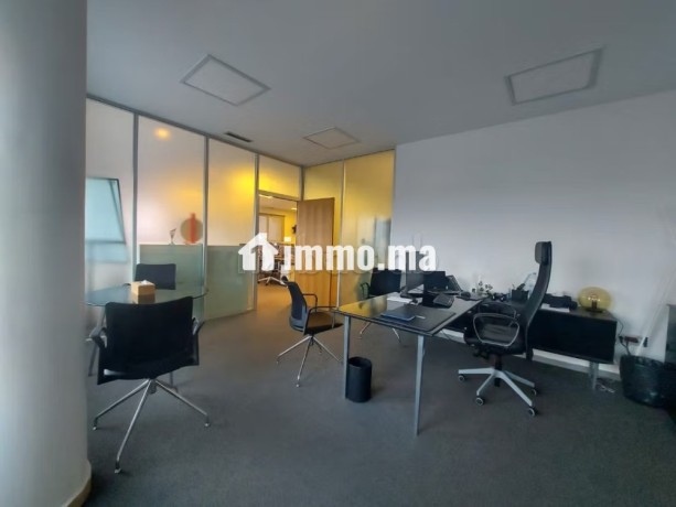 location-de-bureaux-a-sidi-maarouf-superficie-299-m2-terrasse-et-ascenseur-big-9
