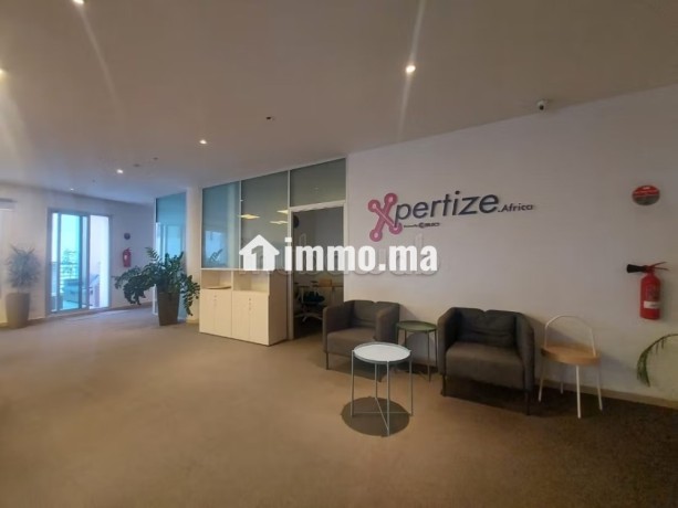 location-de-bureaux-a-sidi-maarouf-superficie-299-m2-terrasse-et-ascenseur-big-3