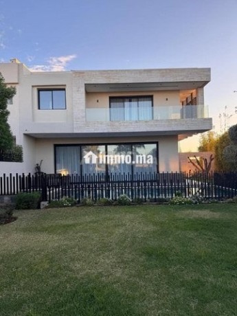 a-vendre-villa-de-prestige-front-golf-a-marrakech-big-5