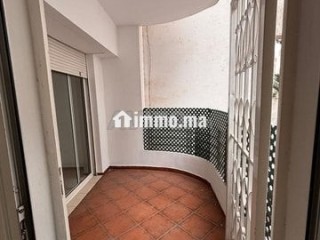 racine-ext-f4-vide-120m2-balcon-parking-calme