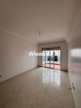 racine-ext-f4-vide-120m2-balcon-parking-calme-big-3
