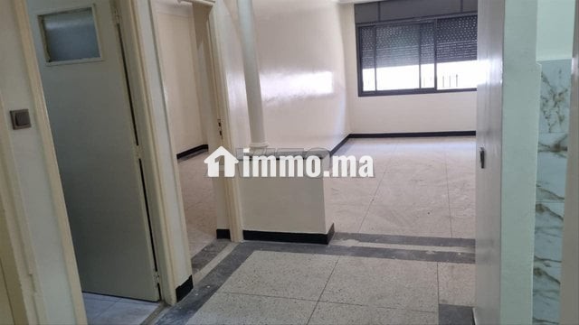 bourgogne-appart-vide-100m2-2ch-balcon-big-4