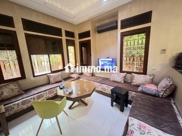 location-villa-de-haut-standing-a-route-dagadir-essaouira-5-pieces-confortables-porte-blindee-antenne-parabolique-big-9