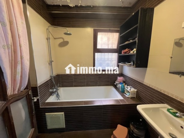 location-villa-de-haut-standing-a-route-dagadir-essaouira-5-pieces-confortables-porte-blindee-antenne-parabolique-big-1
