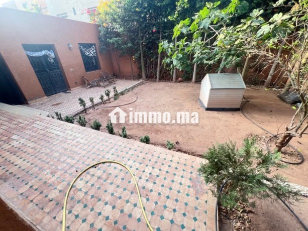 location-villa-de-haut-standing-a-route-dagadir-essaouira-5-pieces-confortables-porte-blindee-antenne-parabolique-big-6