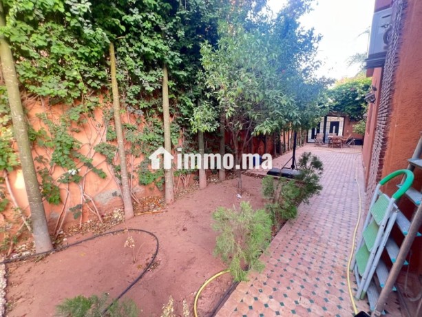 location-villa-de-haut-standing-a-route-dagadir-essaouira-5-pieces-confortables-porte-blindee-antenne-parabolique-big-7