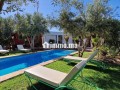 bungalows-pour-2-a-4-avec-piscine-12km-du-centre-small-2