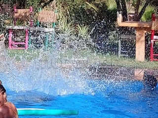 bungalows-pour-2-a-4-avec-piscine-12km-du-centre