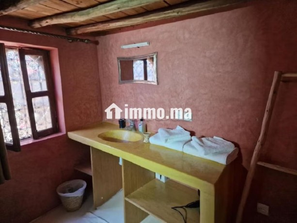 bungalows-pour-2-a-4-avec-piscine-12km-du-centre-big-10
