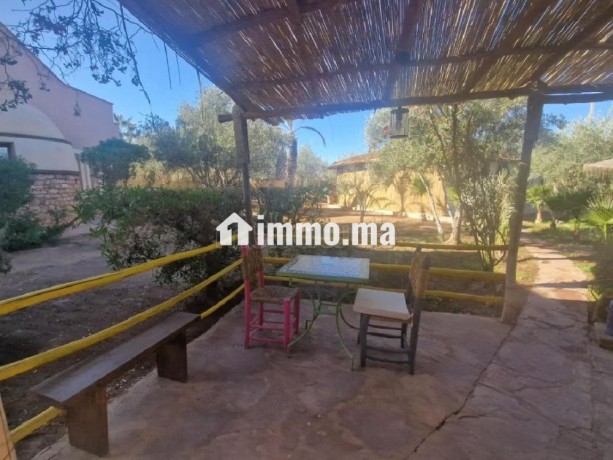 bungalows-pour-2-a-4-avec-piscine-12km-du-centre-big-17
