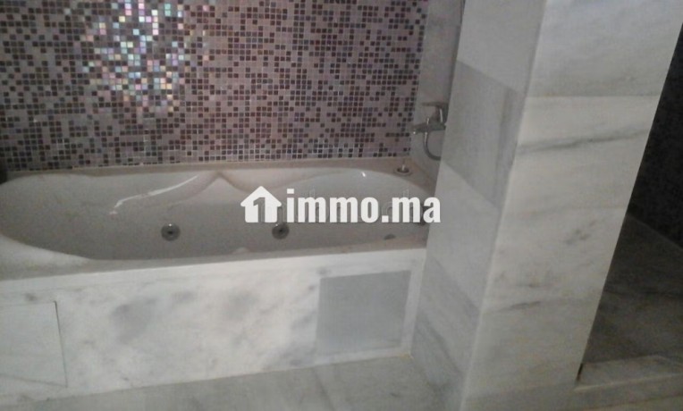 villa-contemporaine-a-louer-proche-quick-targa-big-9