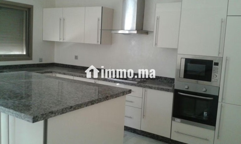 villa-contemporaine-a-louer-proche-quick-targa-big-10