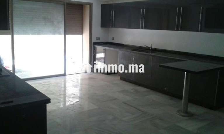 villa-contemporaine-a-louer-proche-quick-targa-big-11