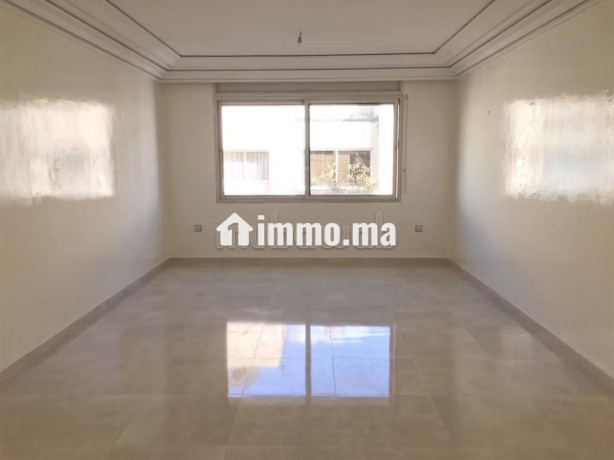 bel-appartement-en-location-a-triangle-dor-surface-de-115-m2-avec-ascenseur-et-terrasse-big-2