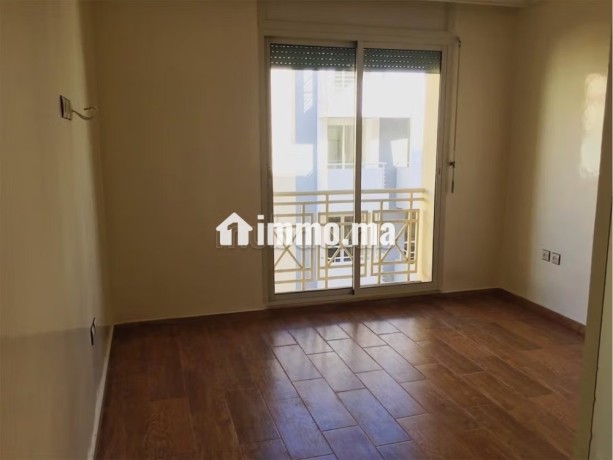 bel-appartement-en-location-a-triangle-dor-surface-de-115-m2-avec-ascenseur-et-terrasse-big-5