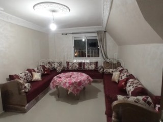 superbe-appartement-a-louer-a-lotissement-en-phase-damenagement-superficie-64-m2-salon-avec-decoration-marocaine