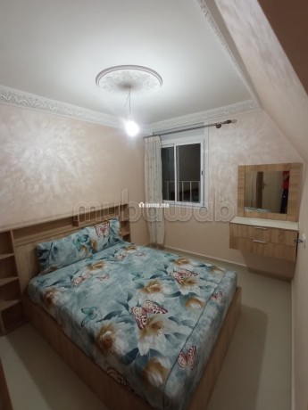 superbe-appartement-a-louer-a-lotissement-en-phase-damenagement-superficie-64-m2-salon-avec-decoration-marocaine-big-1