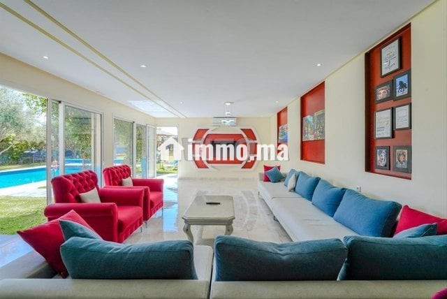 location-villa-4-pieces-de-500-m2-a-marrakech-big-2