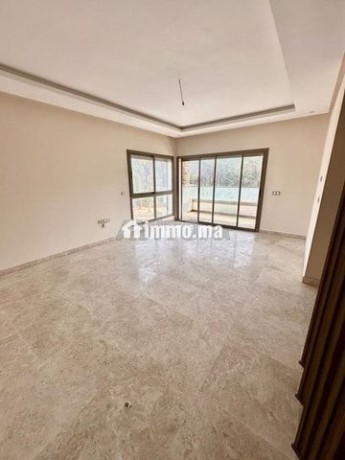 appartement-de-120m2-non-meuble-a-louer-big-0