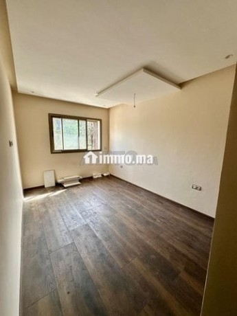 appartement-de-120m2-non-meuble-a-louer-big-3