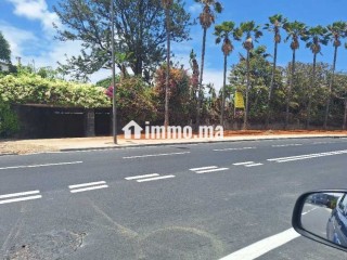 villa-commercial-boulevard-panoramique