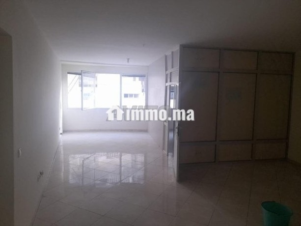 bureau-1gd-open-1p-80m2-a-louer-rue-dagadir-big-4