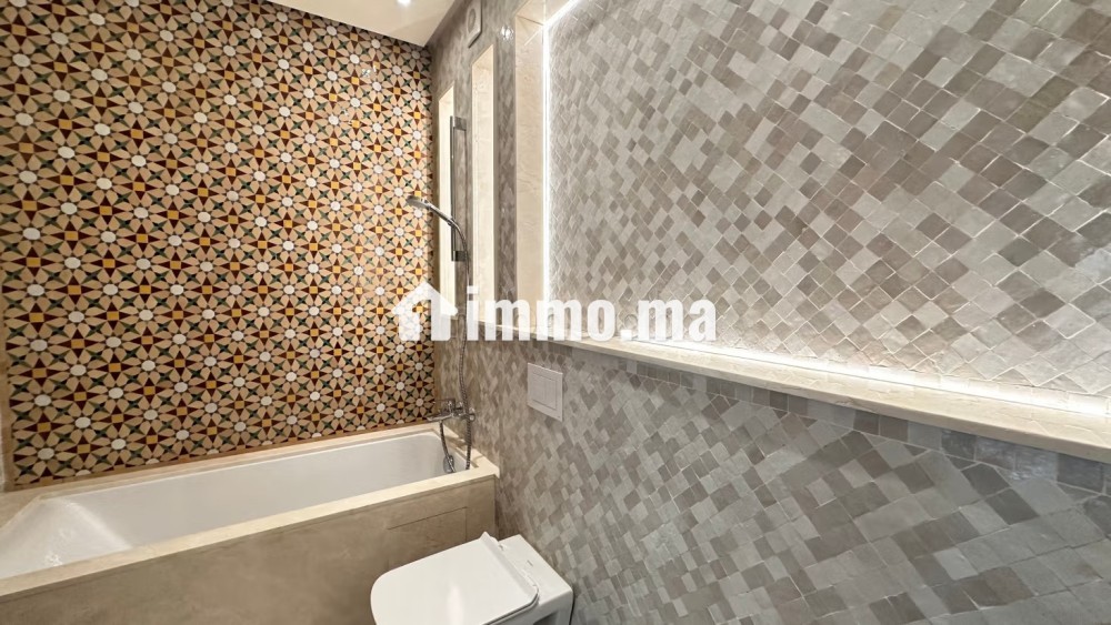 Très bel appartement en Rez de jardin sur ghandi - Location Immobilier - Casablanca - photo 4