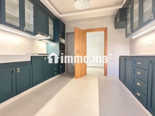 tres-bel-appartement-en-rez-de-jardin-sur-ghandi